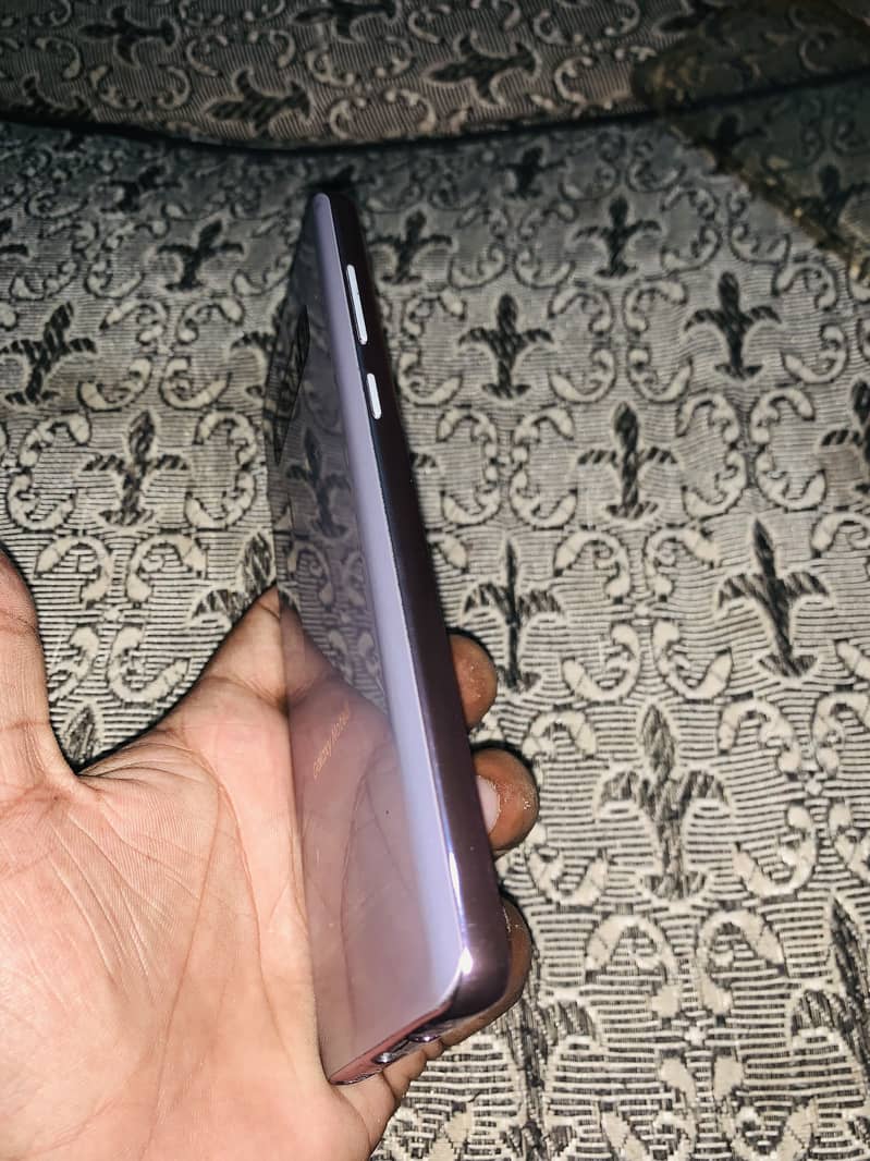 Samsung Mobile Note 8 1