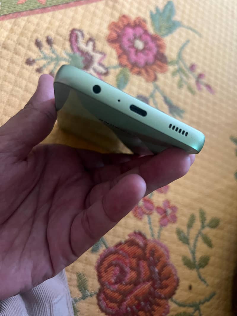 Samsung Mobile A05 3