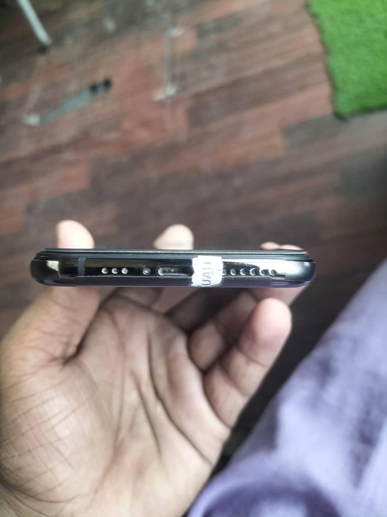 Apple iPhone 11 Pro 3