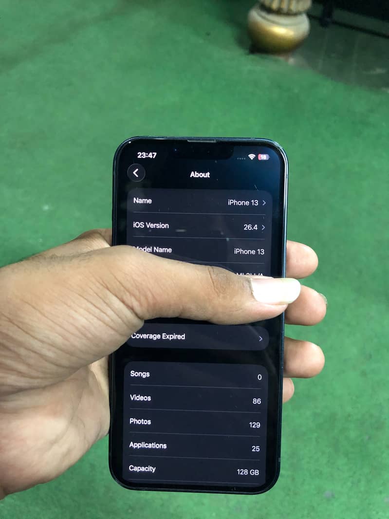 Apple iPhone 13 1