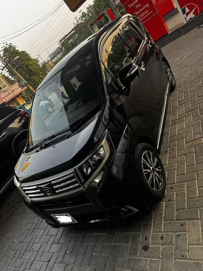 Daihatsu Move 2015