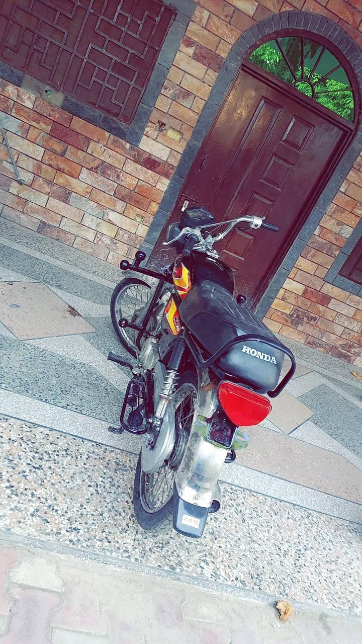 CD70 2011 model 2