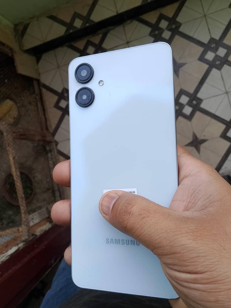 Samsung Mobile A06 0