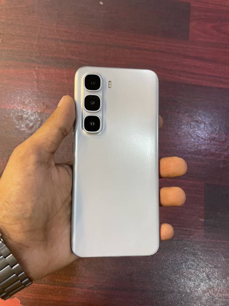 Infinix,oppo,vivo,tecno,one plus 3