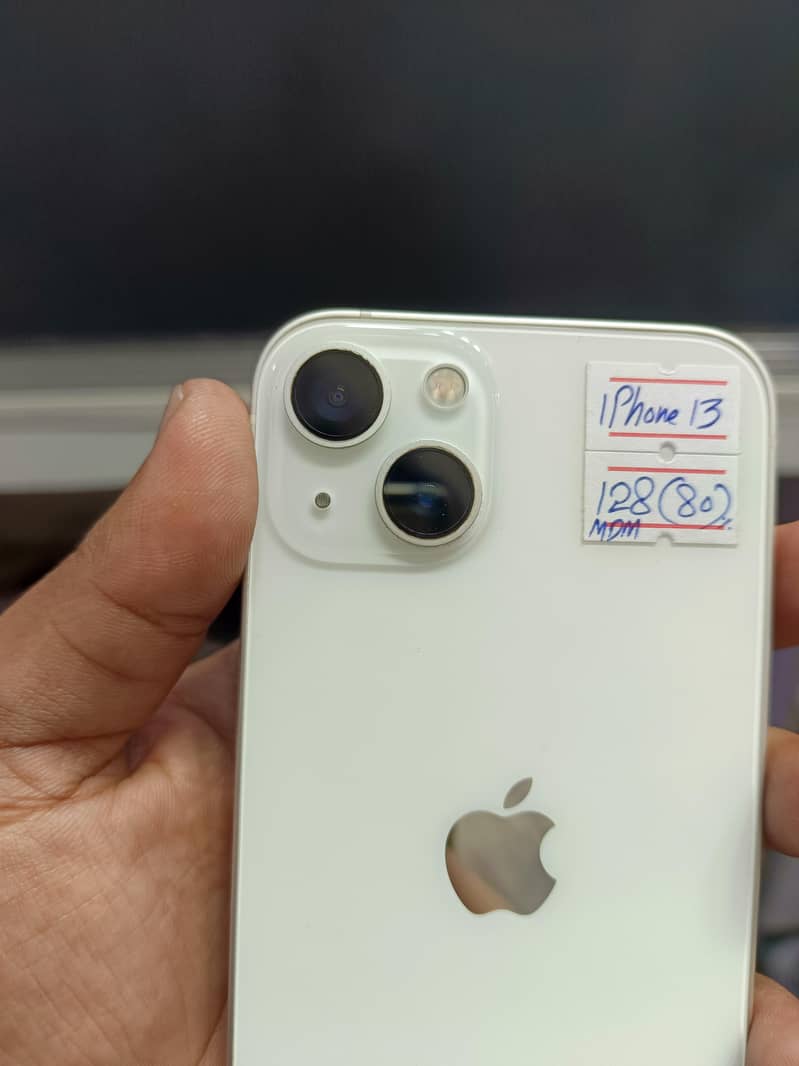 Apple iPhone 13 3