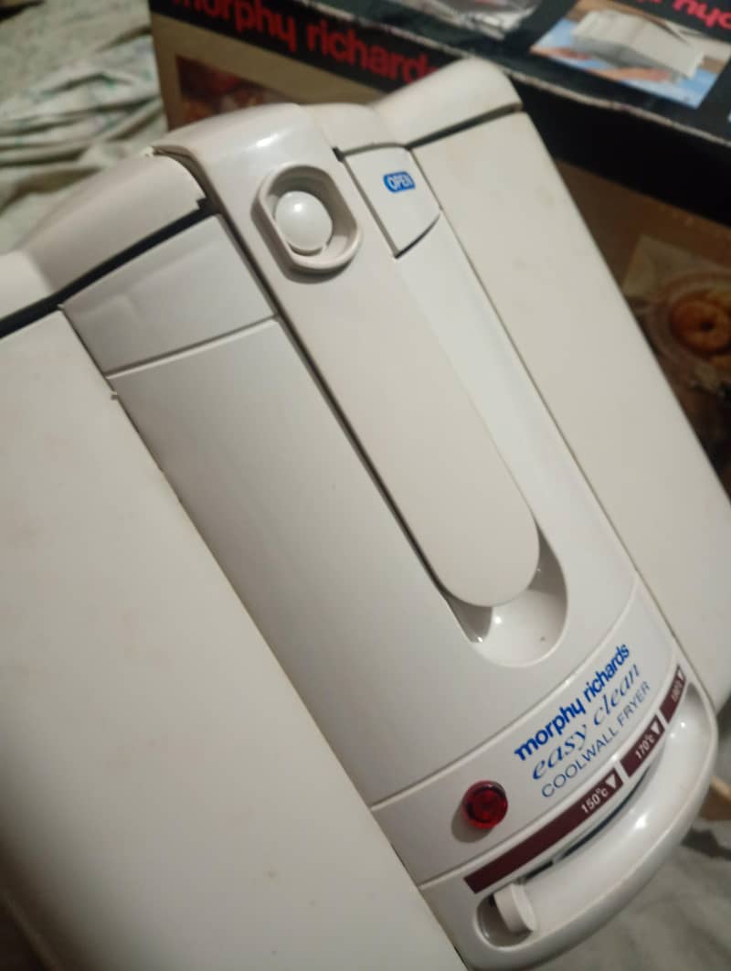 Morphy Richards Deep Fryer 3