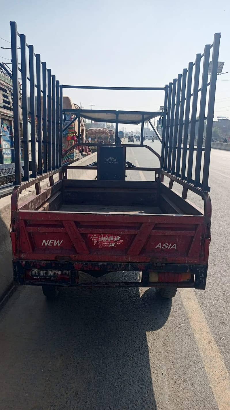 Loader Rickshaw 2