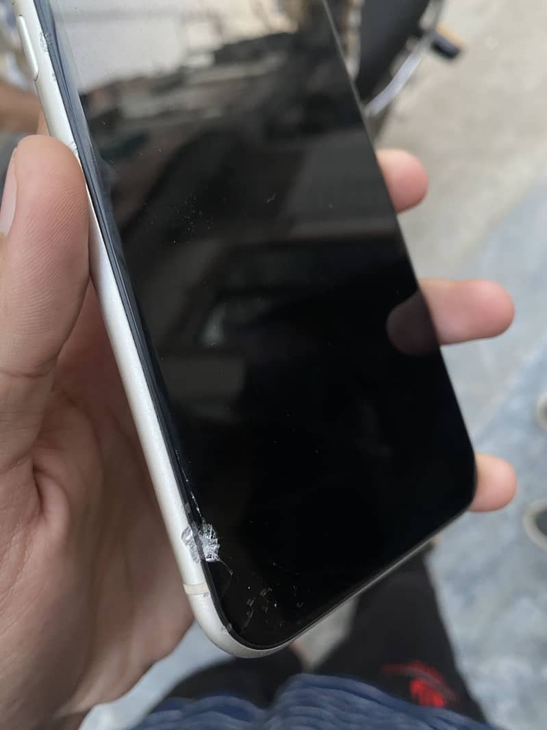 Apple iPhone 11 1