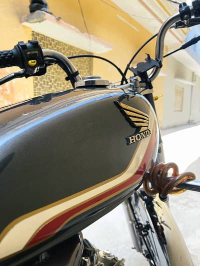 United CD70 → Classic Honda CD70