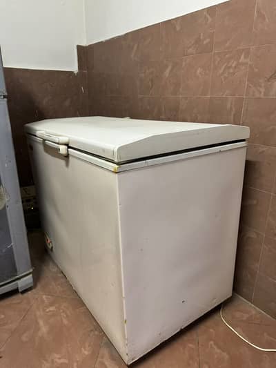 Fridge and freezer combo