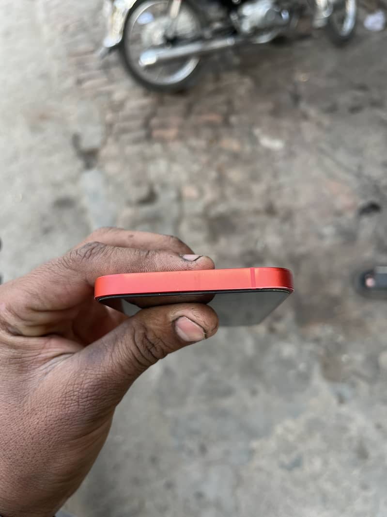 Apple iPhone 12 1