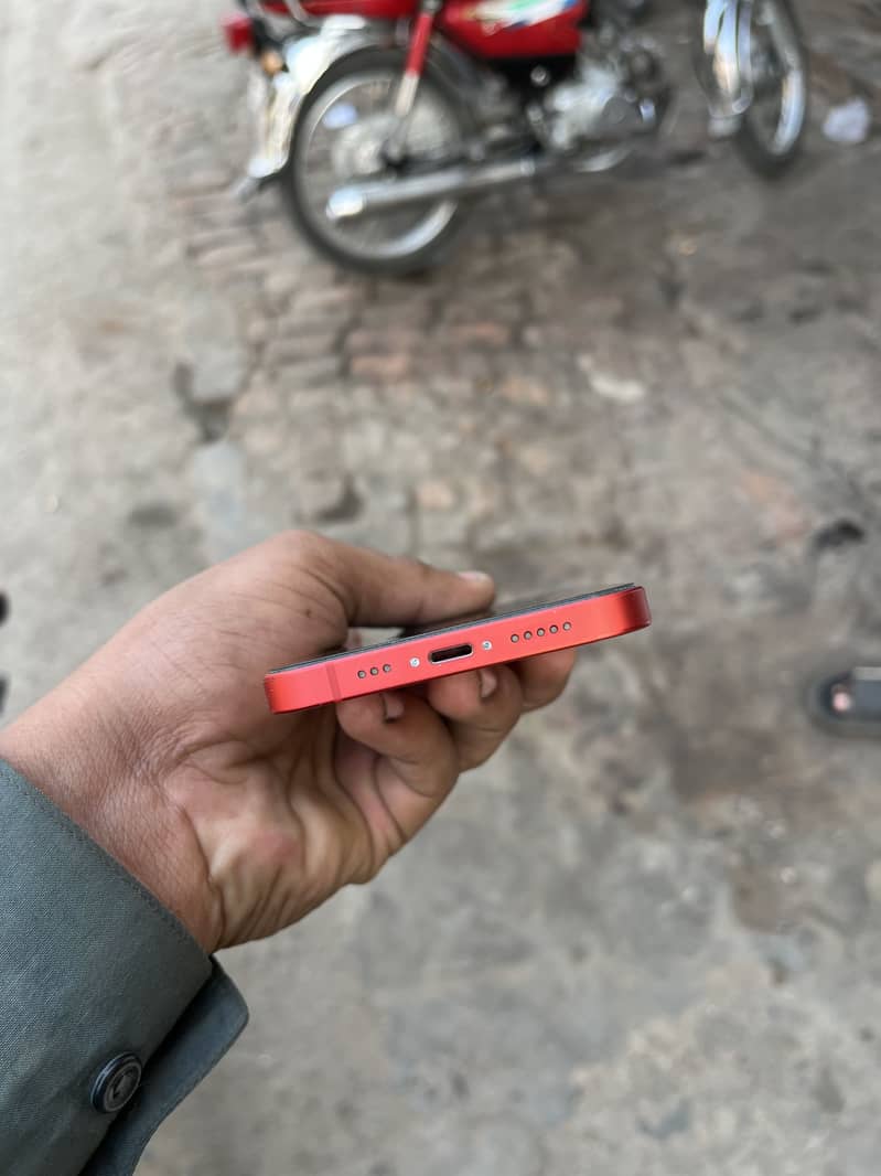 Apple iPhone 12 2