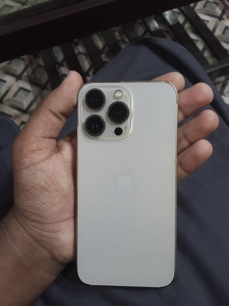 Apple iPhone 13 Pro 6