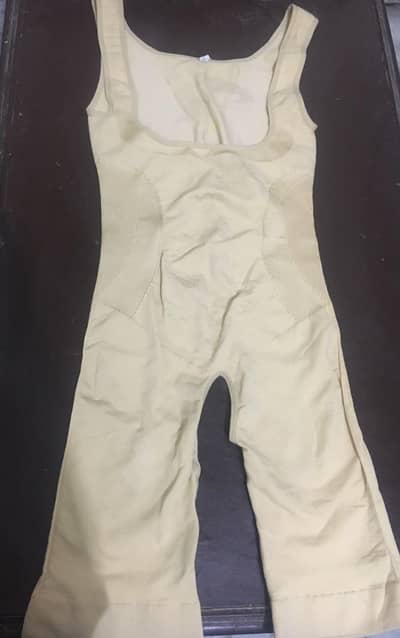 BODY SHAPER