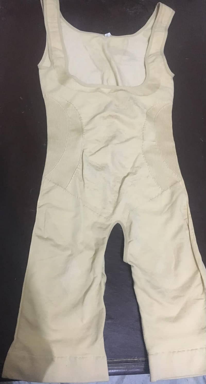 BODY SHAPER 1