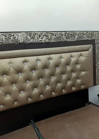 Bed king size with side Tables