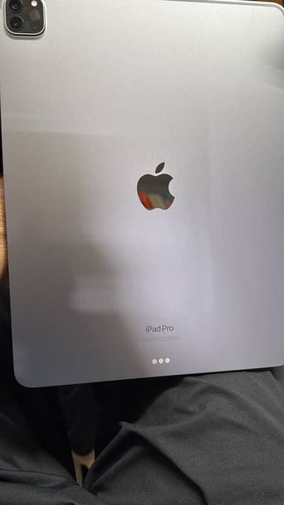 Ipad pro 12.9 inch 6 gen M2