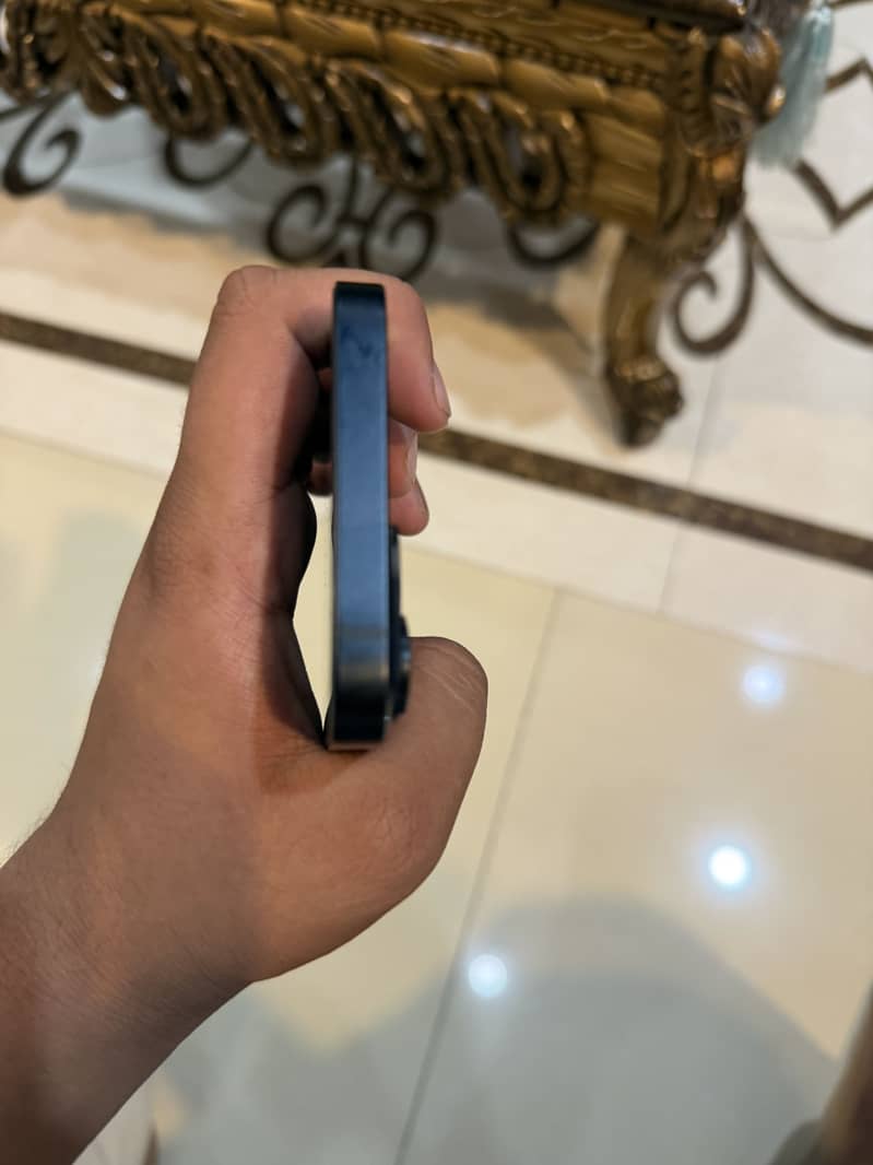 Apple iPhone 14 1