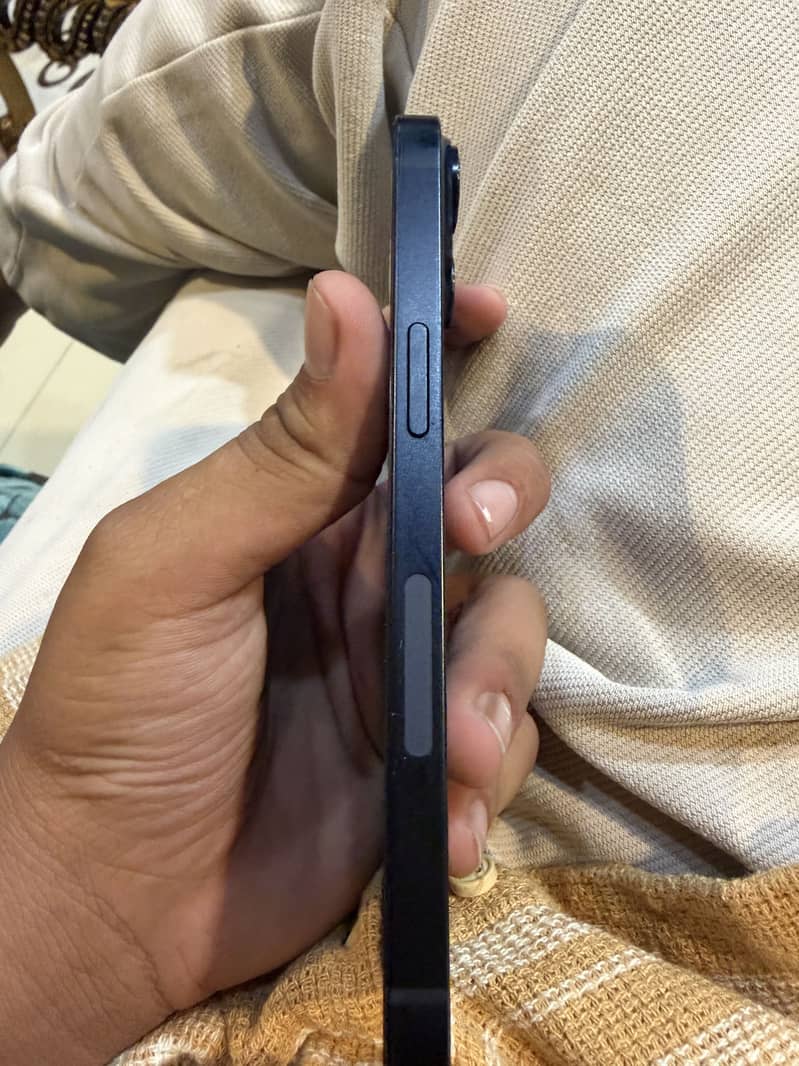 Apple iPhone 14 5