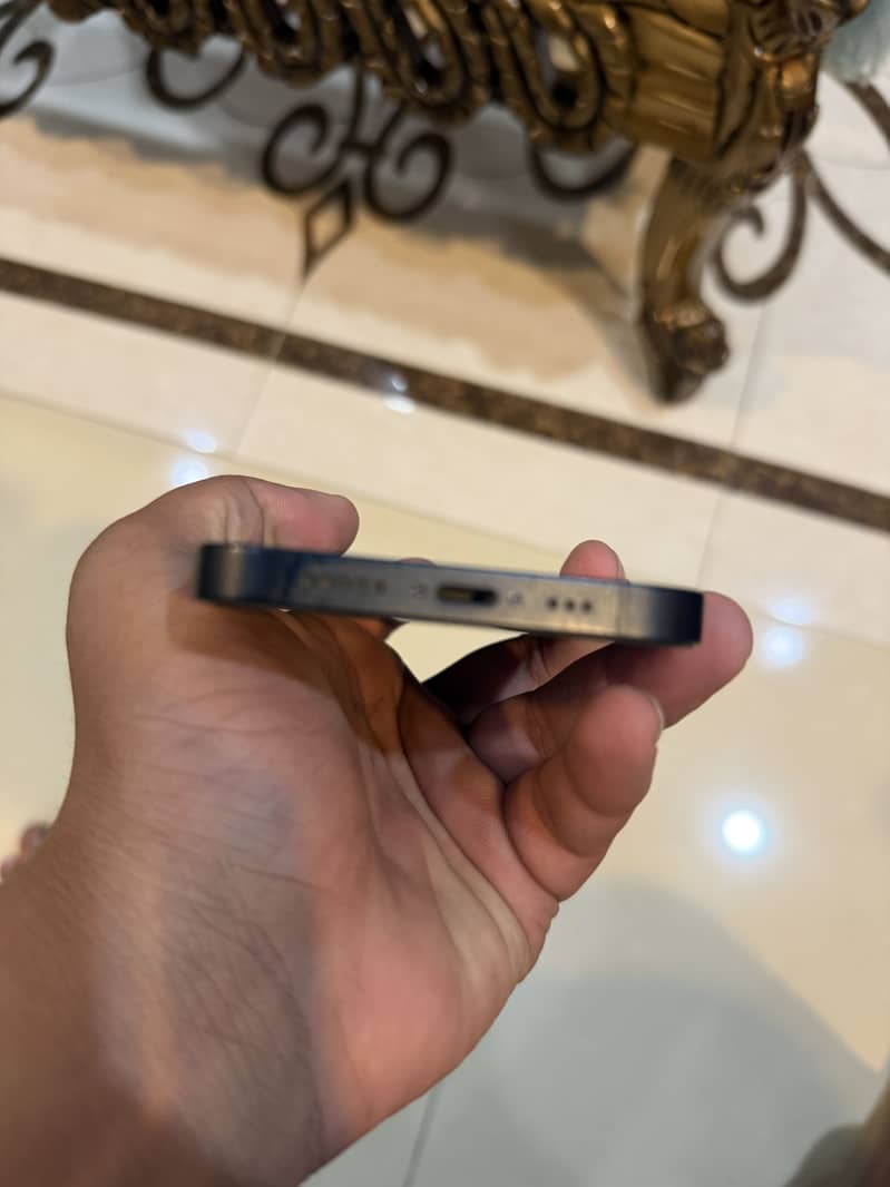 Apple iPhone 14 9
