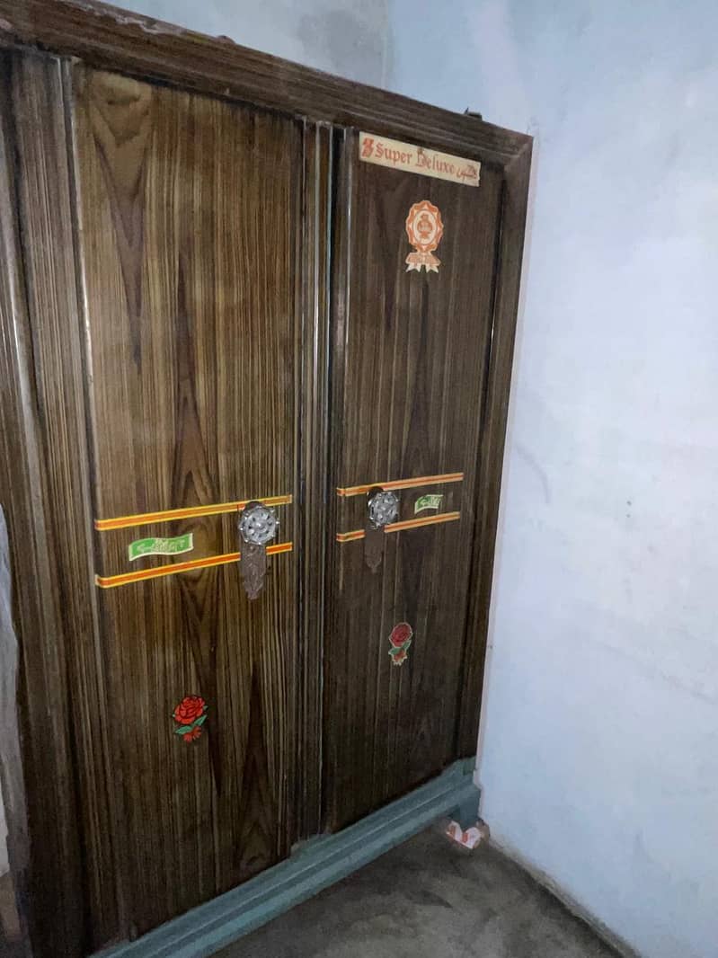 Wardrobe - Almari 1