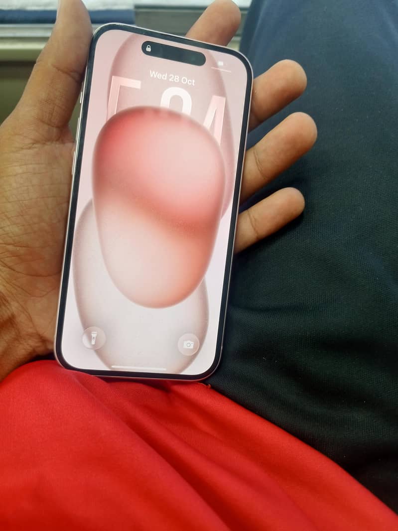 Apple iPhone 15 2
