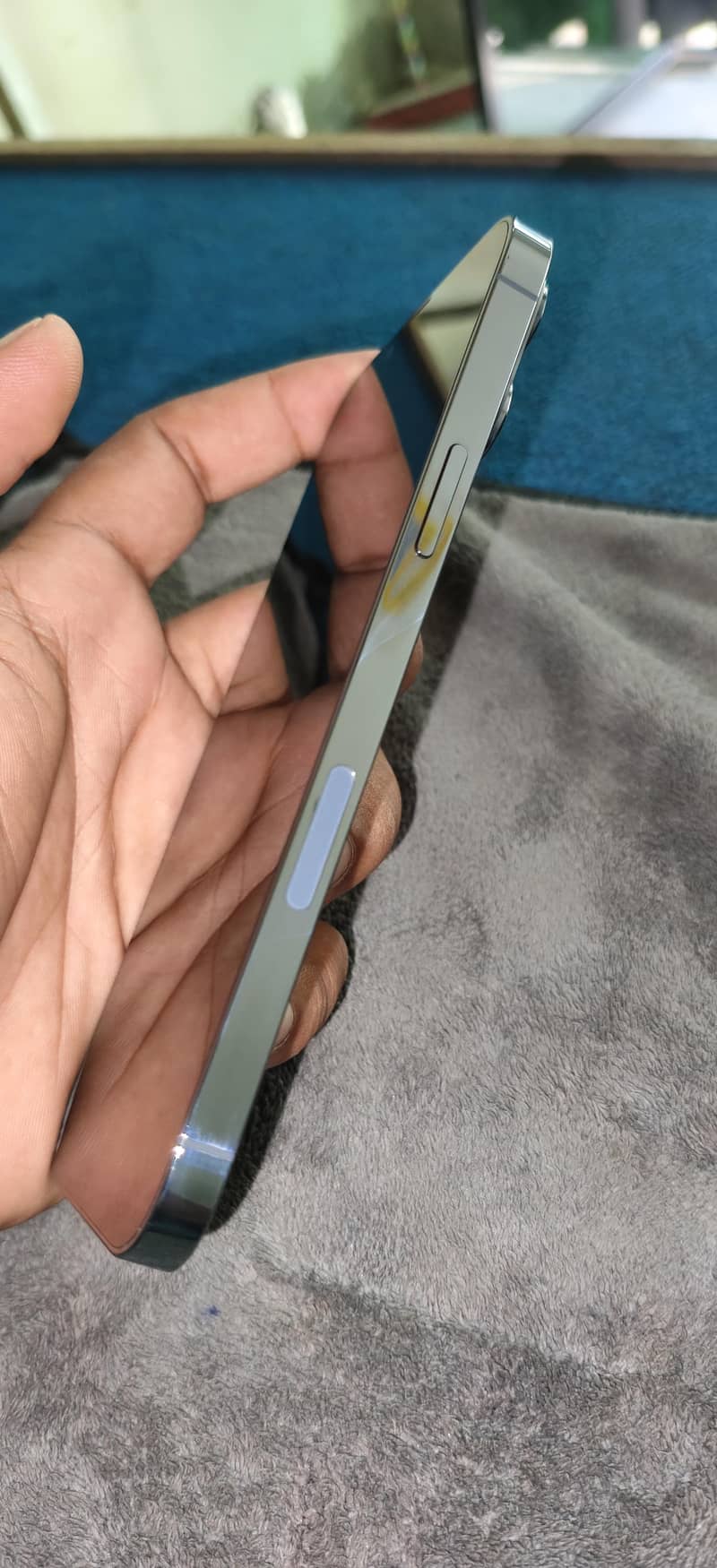 Apple iPhone 13 Pro Max 1