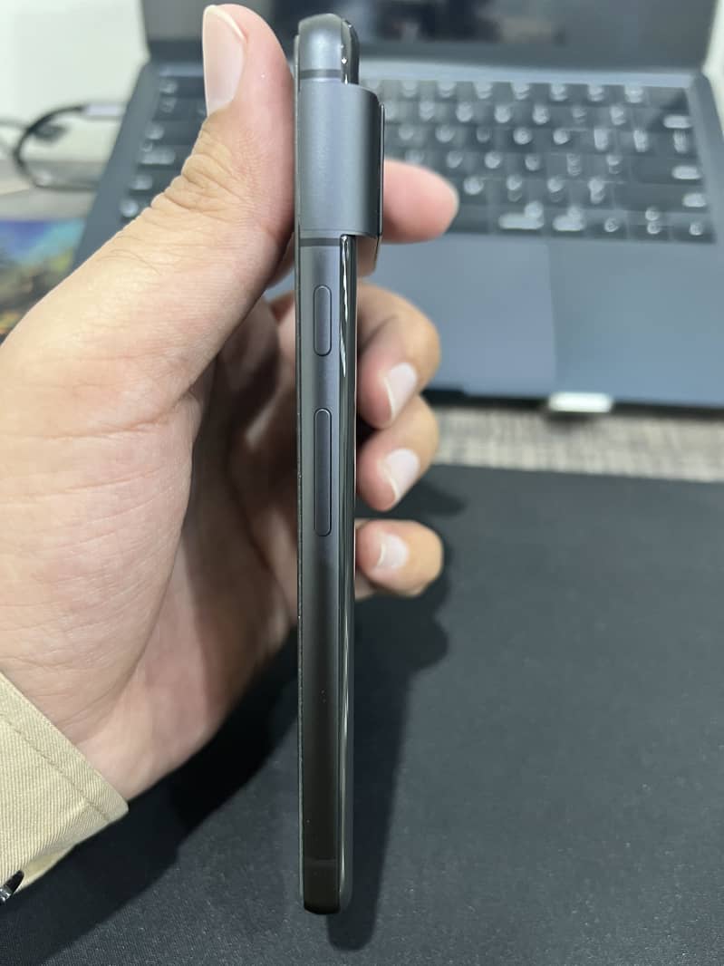 Google Pixel 8 2