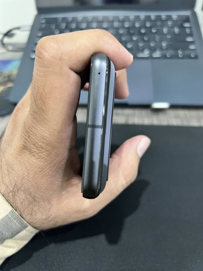 Google Pixel 8 3