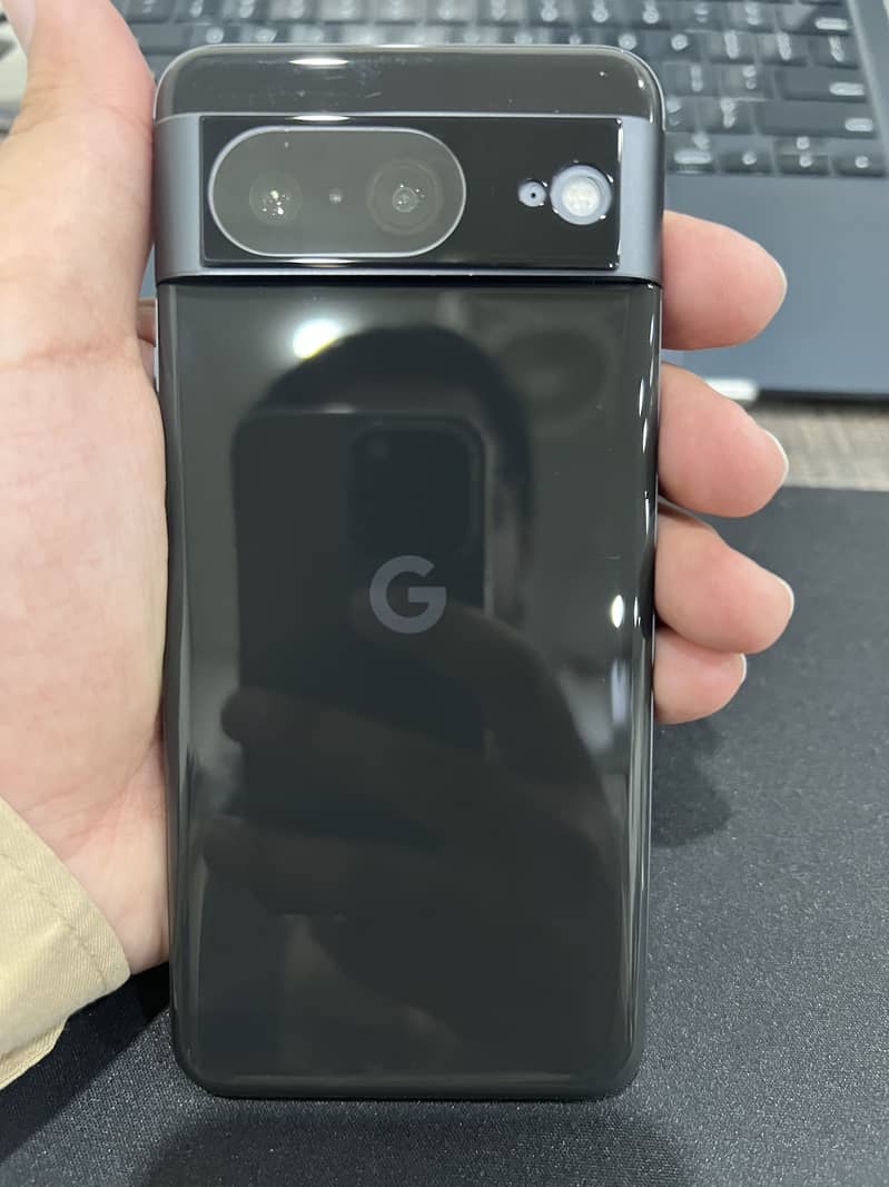 Google Pixel 8 4