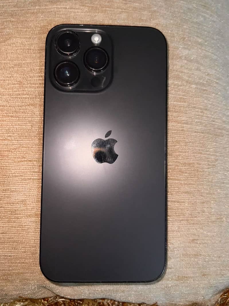 Apple iPhone 14 Pro Max 4