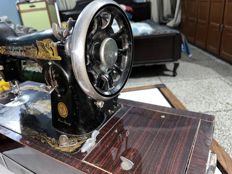 Singer machine 4