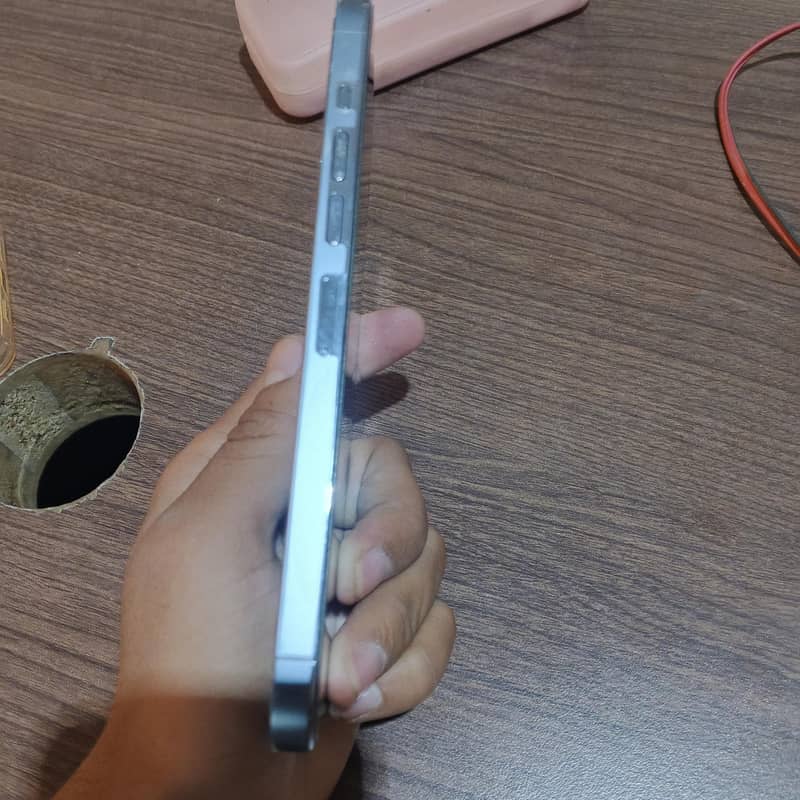 Apple iPhone 13 Pro Max 1