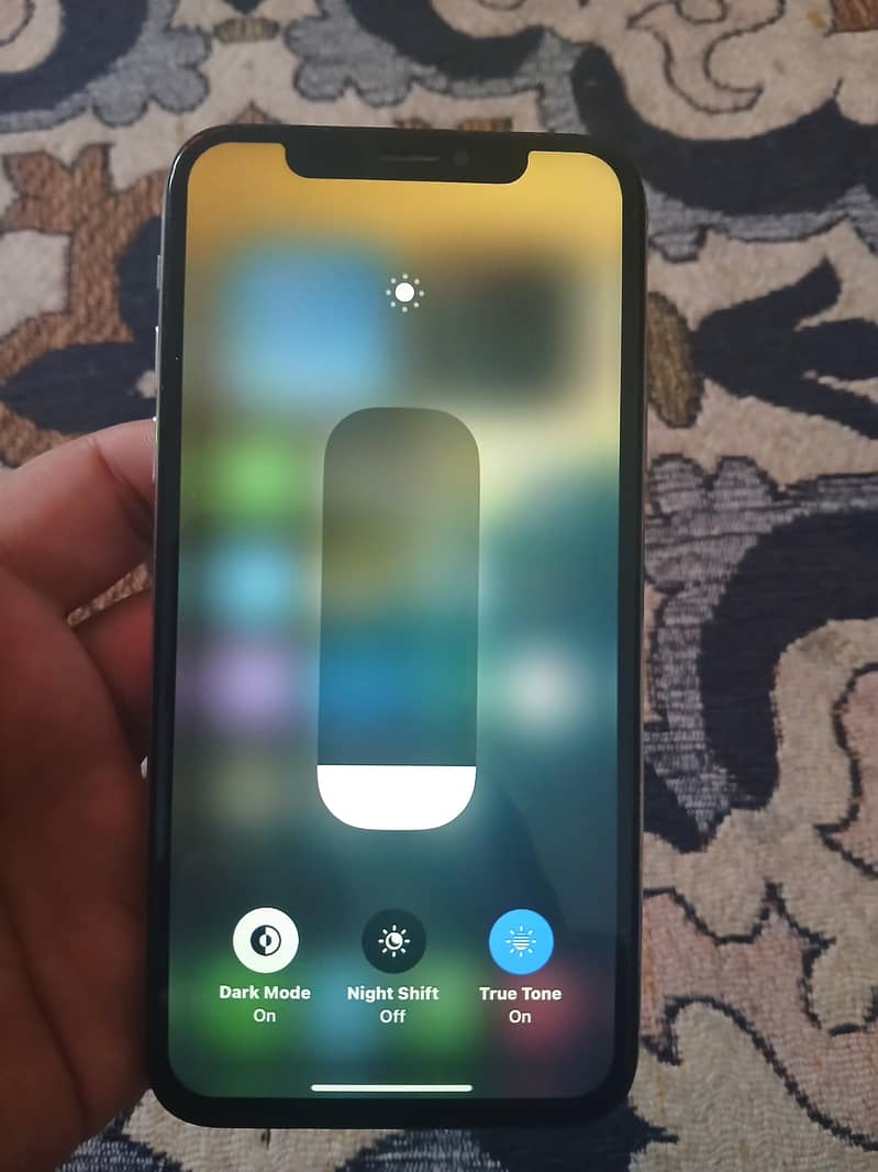 Apple iPhone XS 4