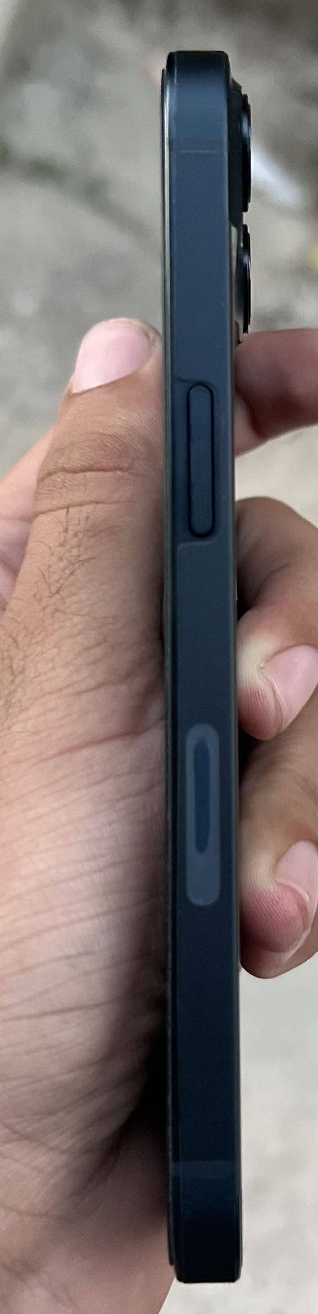 Apple iPhone 13 4