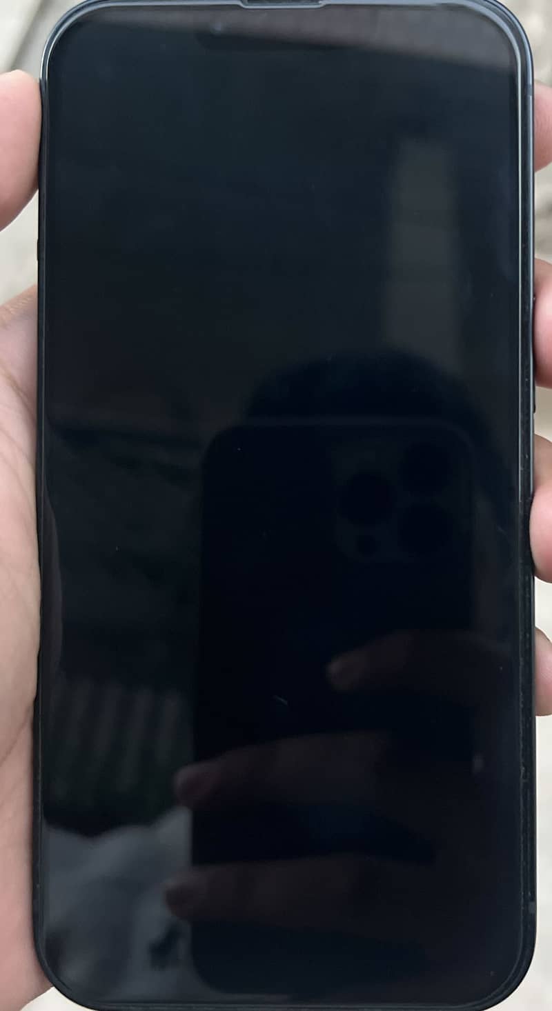 Apple iPhone 13 6
