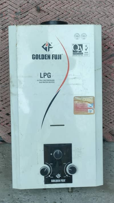 Golden Fuji instant gase gyser