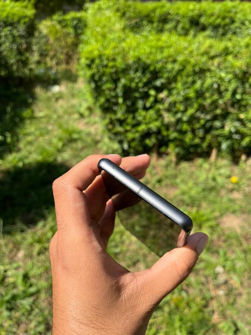 Google Pixel 7 5