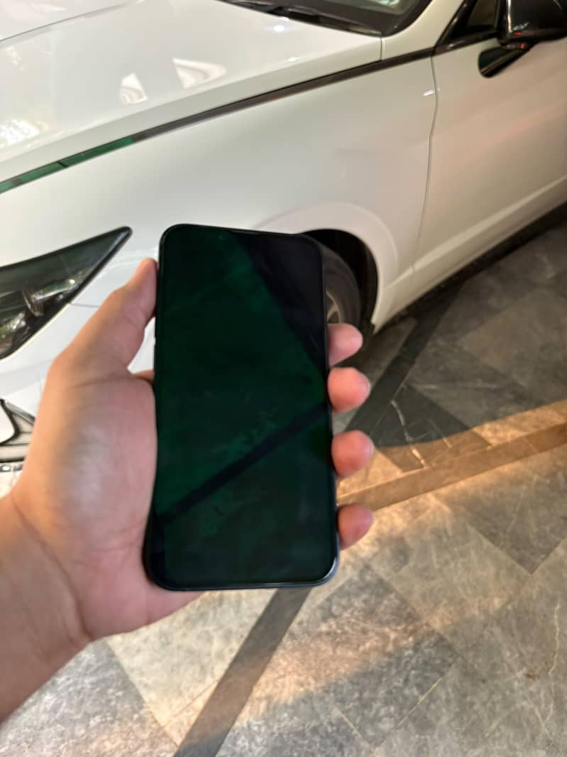 Apple iPhone 14 9