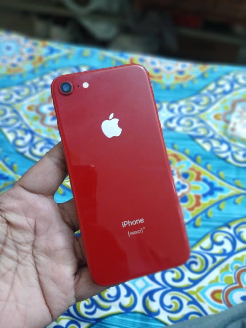 Apple iPhone 8 1