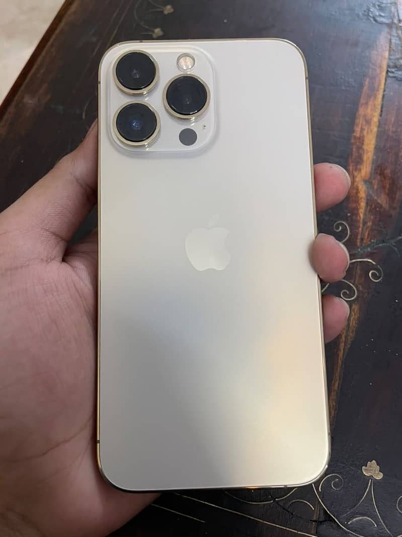Apple iPhone 13 Pro 4