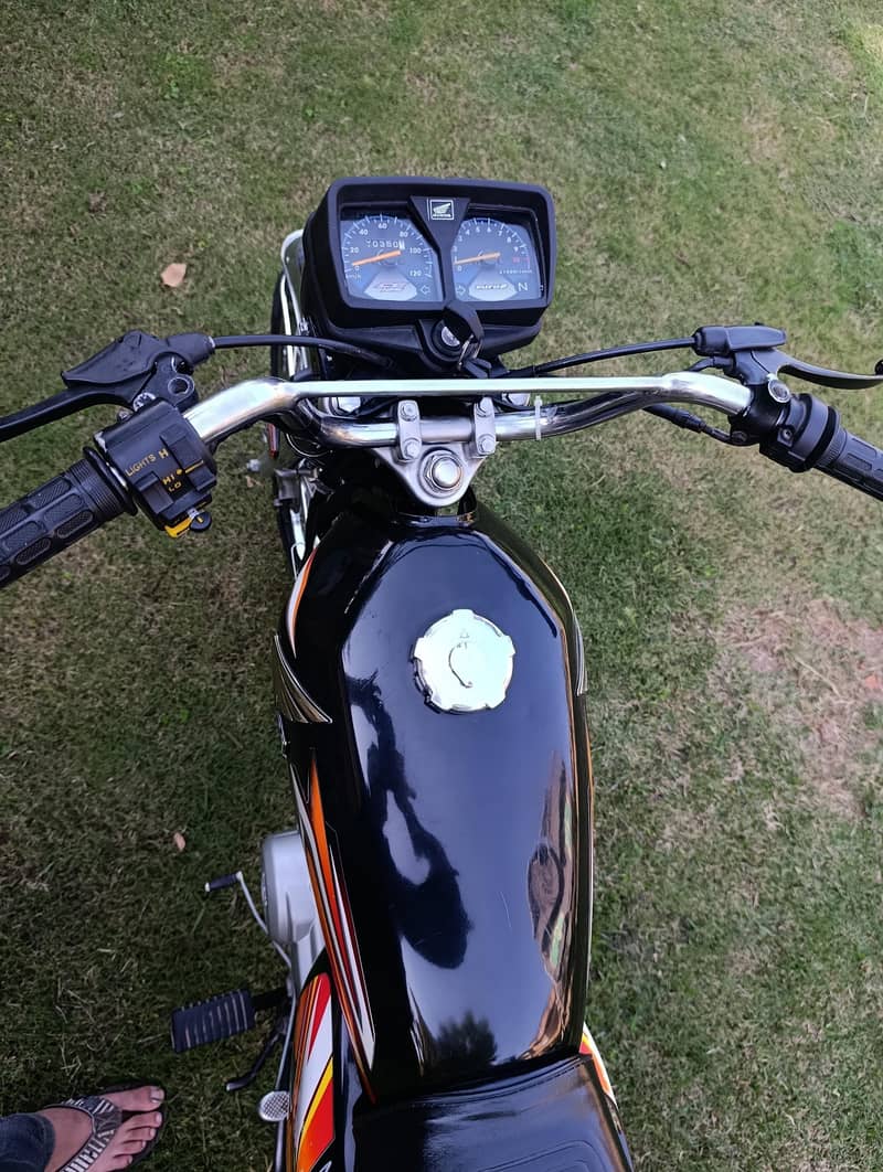 2022 Model black Colour mint condition 1