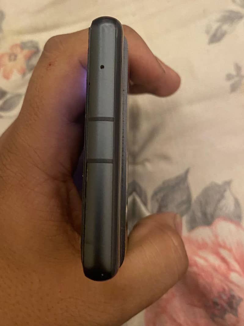 Google Pixel 7a 1