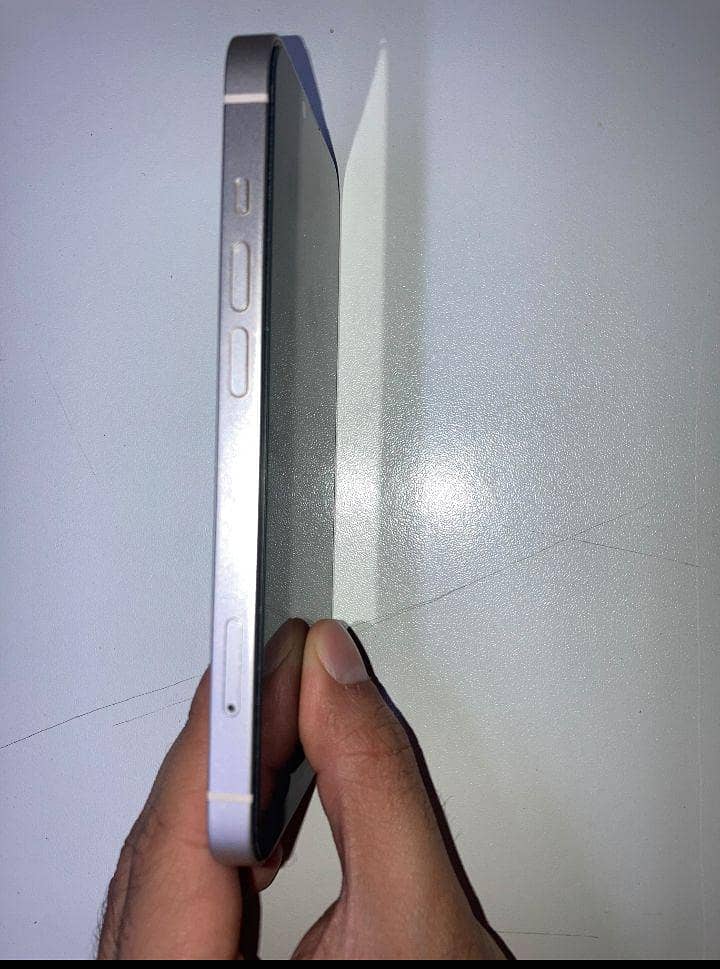 Apple iPhone 14 2