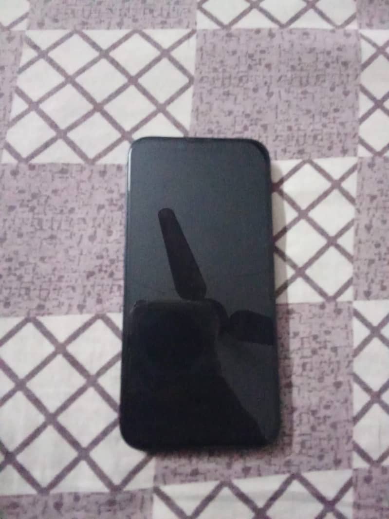 Apple iPhone 13 1