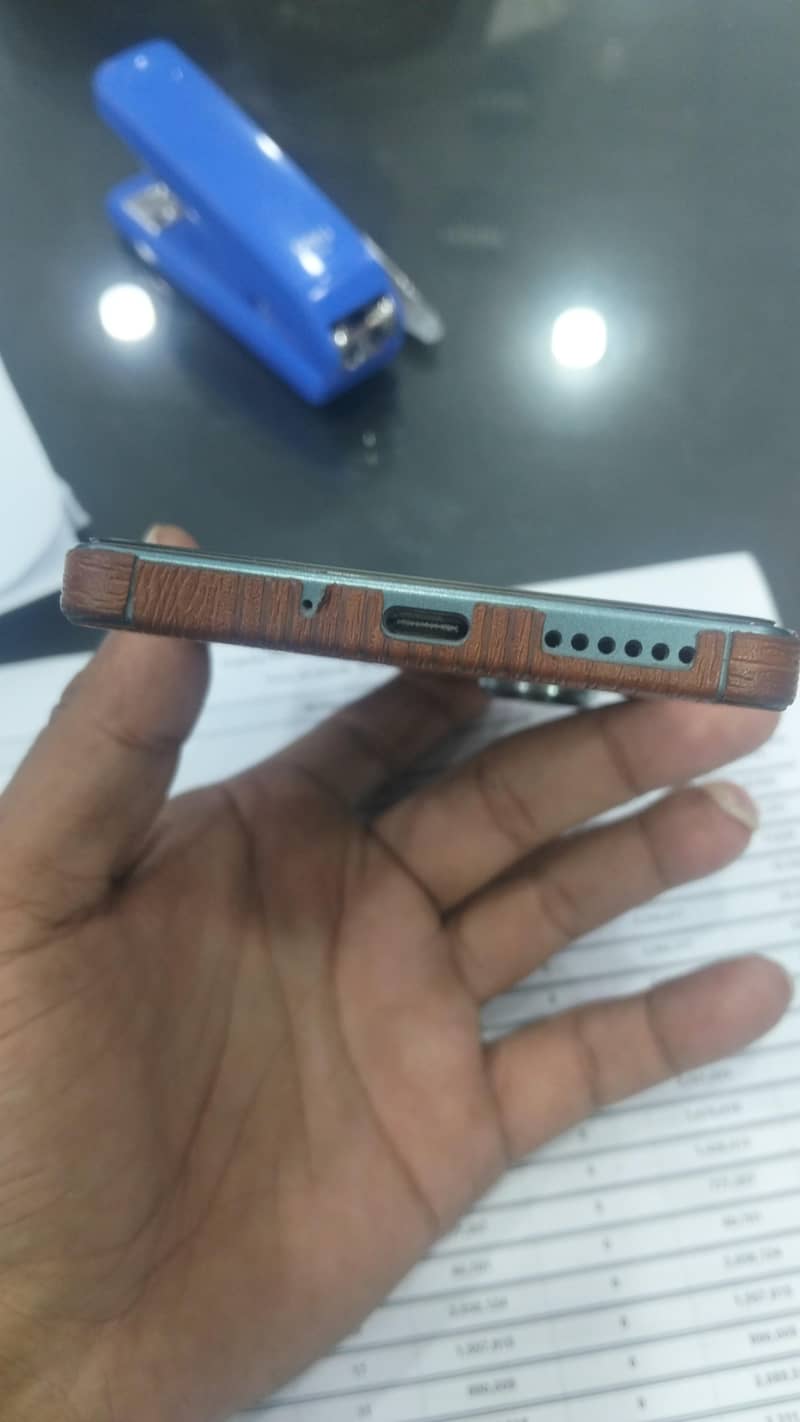 Xiaomi Redmi Note 13 Pro 3