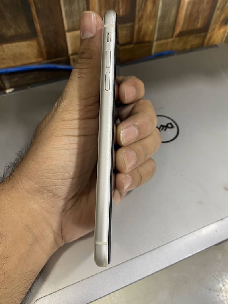 Apple iPhone 11 Single sim approved 3