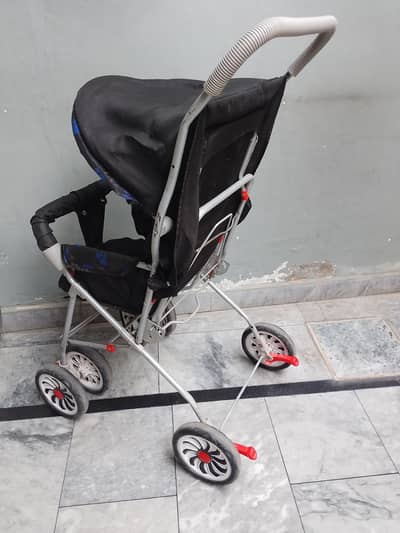 excellent condition baby stroller for sale