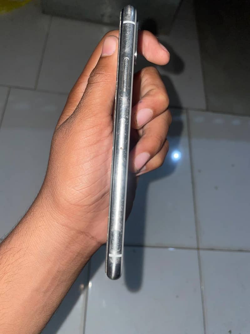 Apple iPhone X 1