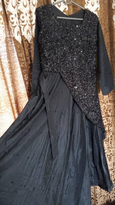 black maxi